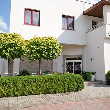 Restauracja Stylowa 3* אוסטרוב וילקופולסקי